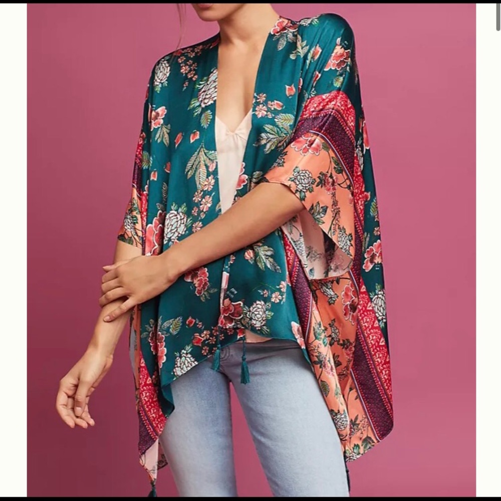 New Jana kachel “Anthropologie” silk kimono